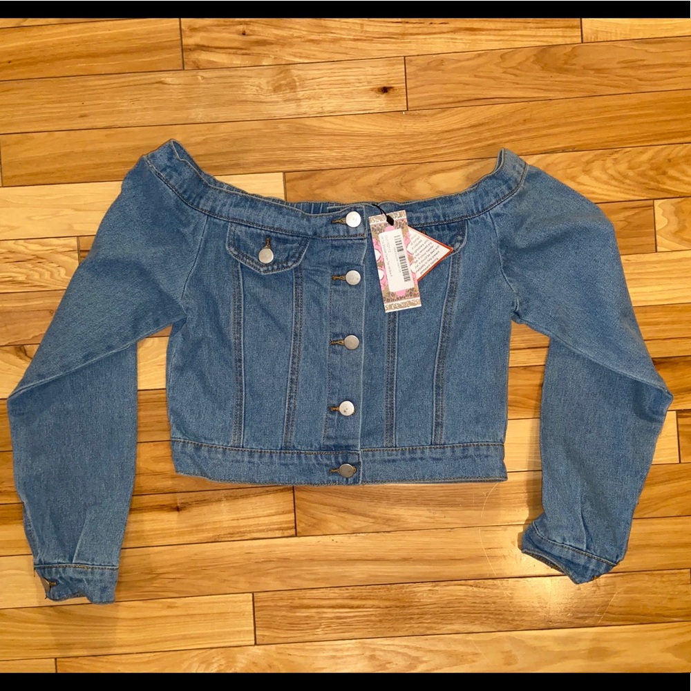 💙 Off-the-Shoulder Denim Top 💙